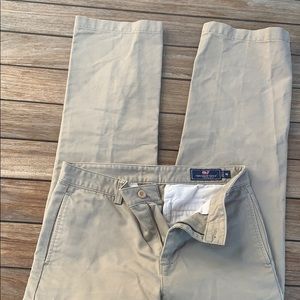 Vineyard vines khaki pants